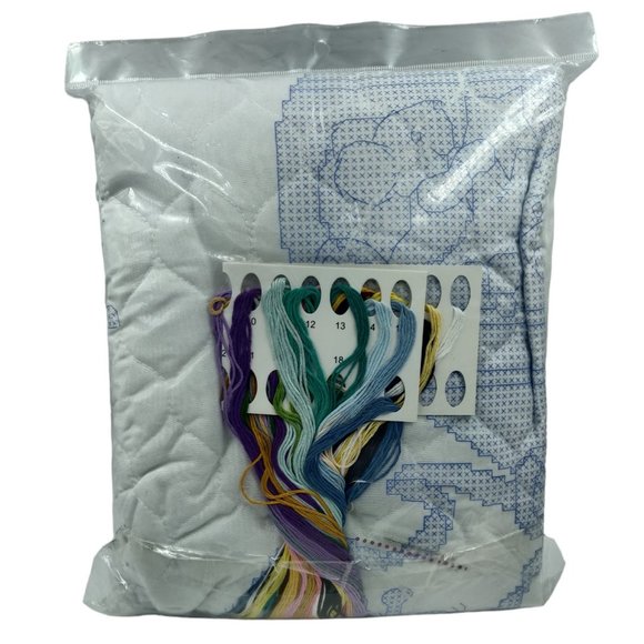 Tobin Baby New In Package Balloon Ride Baby Mice Birds 34" x 43" Quilt Kit - Picture 2 of 5